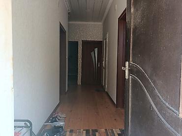 Uzunmüddətli kirayə mənzillər: Qovşağı. paslanmaya/kermogranit divar örtüyü. - Yataq otağı: iri 5 — 11