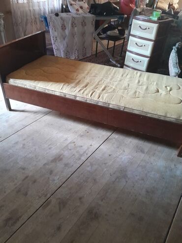 Məişət kimyəvi maddələri: Təknəfərlik çarpayı, Bazasız, Matras ilə, Siyirməsiz