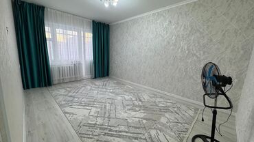 Батирлер: 1 бөлмө, 40 кв. м, 106-серия, 8 кабат, Евроремонт
