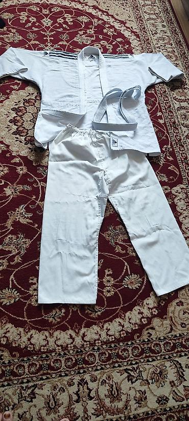 адидас баку: Adidas ağ rəngli cüdo kimono dəsti - Brend: Adidas - Komplekt: üst — 1