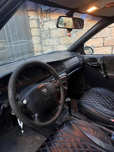 opel vectra b: Opel Vectra: 2 l | 1997 il 499300 km Universal — 9