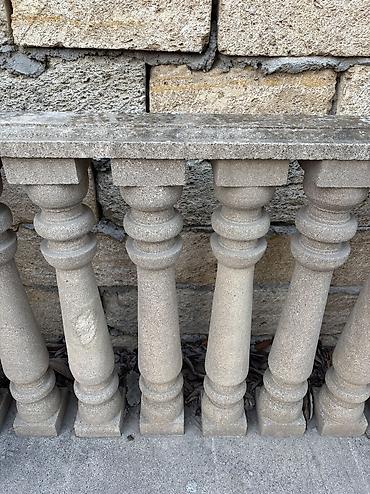 Бетонные заборы: Salam,gördüyünüz daş dekor satılır. Ümümi 120 ədəd var. Bir dənəsi 1 — 1
