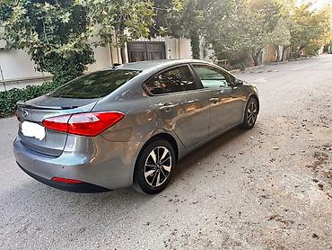 tesla model s: Kia Cerato: 1.6 l | 2014 il Sedan — 8
