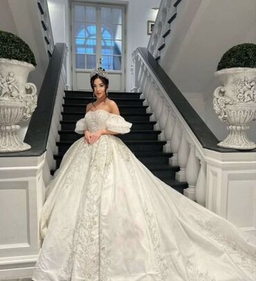 toy libası: Xayiw eleyirem watcaap nomreme yazasiz +79298450525. Kiralik 1000 azn