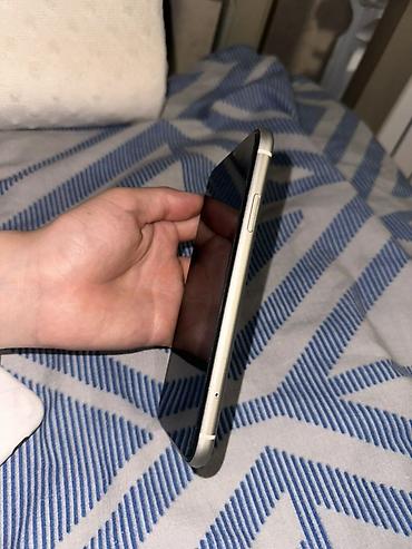 aplle 11: IPhone 11, Б/у, 128 ГБ, Белый, Защитное стекло, Чехол, Кабель, 73 % — 4