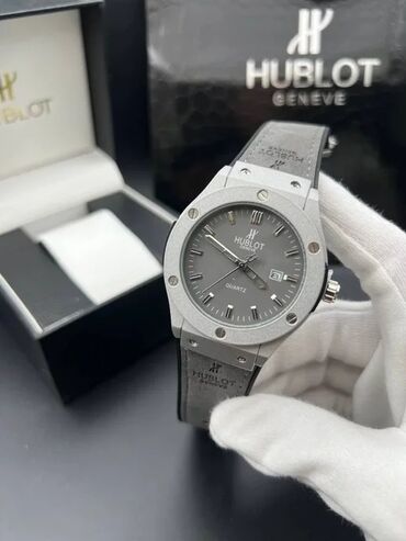 Классические часы: Классические часы часы, Hublot, Япония, Мужские, Б/у