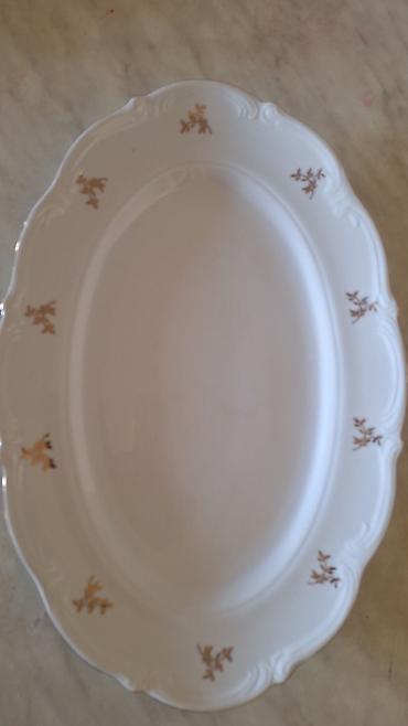 Tacna NOVA bela od porcelana sa zlatnim detaljima za meze, kolace. i