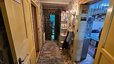 Продажа коттеджей и домов: Продаётся дом с времянкой в Бишкеке (Рабочий городок) 🔹 Участок — — 4