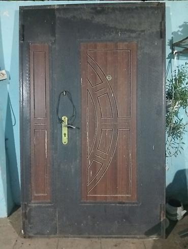 Dəmir giriş qapısı - Material: qalın metaldan hazırlanmış korpus