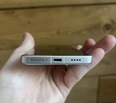 note 3: Xiaomi, 13 Ultra, Б/у, 256 ГБ, цвет - Белый, 2 SIM — 2
