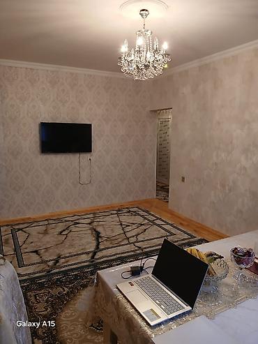kirayə əhmədli: 2 otaqlı mənzil – dəhliz və yataq otağı Xüsusiyyətlər: - Geniş — 9