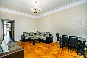 Günlük kirayə mənzillər: 2 otaqlı — 6