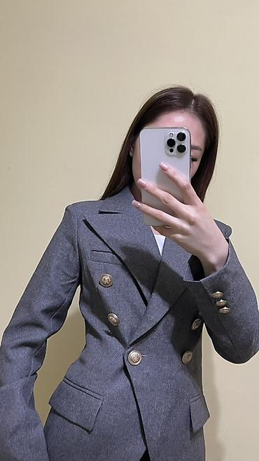 Пиджаки, жакеты: Женский двубортный пиджак в классическом стиле - Цвет: серый меланж - — 4