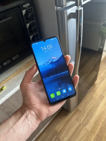 huawei p smart ekran: Huawei Nova Y70, 128 GB