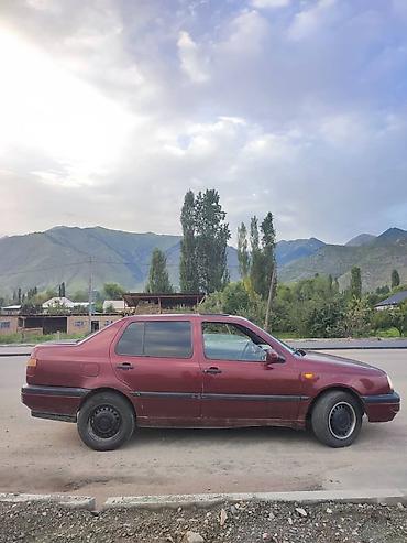 malibu 2: Volkswagen Vento: 1993 г., 1.8 л, Механика, Бензин, Седан — 2