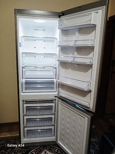 Mətbəx texnikası: Samsung iki qapılı soyuducu (üstdən dondurucu), inox gövdə. Əsas — 2