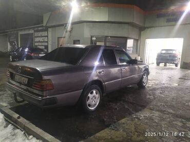 б4 седан: Mercedes-Benz : 1990 г., 3 л, Автомат, Дизель, Седан