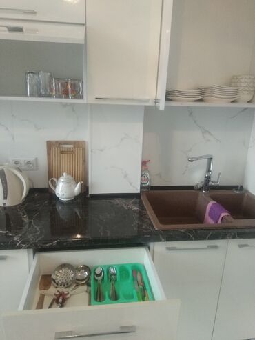 Посуточная аренда квартир: 2 комнаты, Постельное белье, Кондиционер, Бытовая техника at lalafo.kg — 15 Посуточная аренда квартир: 2 комнаты, Постельное белье, Кондиционер, Бытовая техника — 15