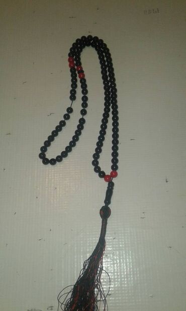 Təsbehlər: Təsbəhlər satılır. Biri 10 manat — 7