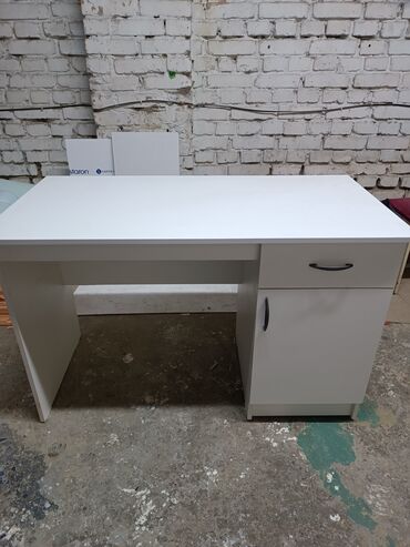 мебель рабочий стол: Стол, цвет - Белый, Новый