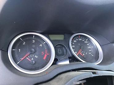 bela ladja: CAJGER SAT ZA RENAULT MEGANE OD 2001. DO 2008. GOD — 1