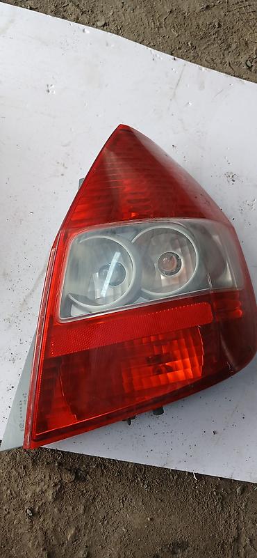 задний фара фит: Задний правый фонарь для Honda Fit/Jazz, 2002–2004 - Оригинальная — 2