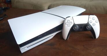 playstation plus baku: İdeal PS5 slim 1TB 1aydı alınıb, istifadə olunmayıb Zəmanəti var- 3ay