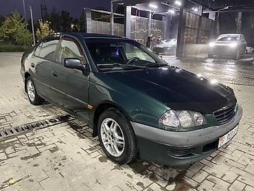 арзан машине: Toyota Avensis: 1998 г., Кол менен иштөөчү, Бензин, Седан — 3