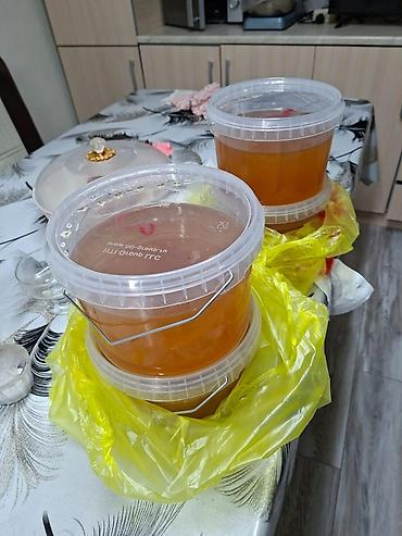 куплю барбарис: Натуральный барбарисовый мёд в ведёрках 3 кг - Продукт: жидкий мёд — 1