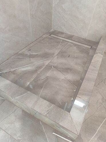 Сантехники: . Кафельщик. Кафельщик — 12