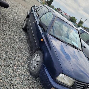 103 мотор: Volkswagen Vento: 1993 г., 1.8 л, Механика, Бензин, Седан