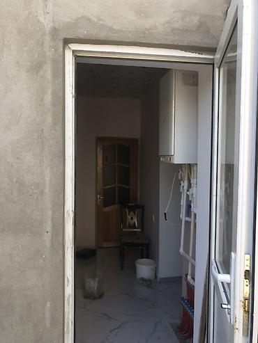 Otaqların uzunmüddətli kirayəsi: Mərdəkan korpusunun yaninda 50 m esas yola hər serayitu var — 5