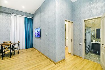 Mənzil kirayələyirəm: 2 otaqlı, 48 kv. m — 18