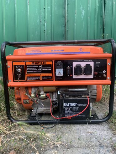 генератор электро: Продаю бензиновый генератор Mateus MS01104H.Был эксплуатирован