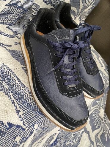 вечерние платья бишкек дордой: Мужские кроссовки, 41, Clarks, Б/у, цвет - Синий, Самовывоз