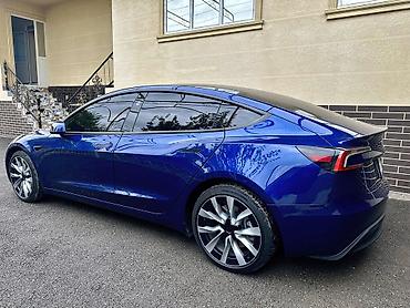 Продажа авто: Tesla Model 3: 2025 г., 0.1 л, Робот, Электромобиль, Седан — 2