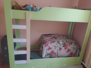 бу спалный: Детский гарнитур, цвет - Зеленый, Б/у