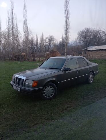 мерс актрос тягач: Mercedes-Benz W124: 1991 г., 2.3 л, Механика, Бензин, Седан