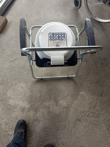 Xəstələr üçün unitazlar: Meyra əlil arabası - Brend: MEYRA - Rəng: qara oturacaq və arxalıq — 10