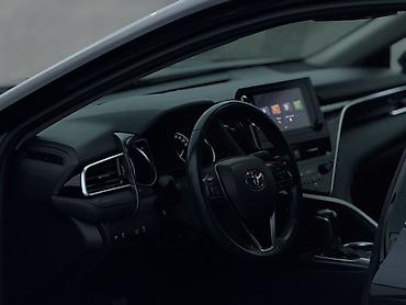 ct 200h: Toyota Camry: 2022 г., Гибрид, Седан — 9