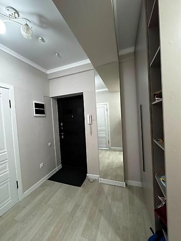 круглый: 3 комнаты, 80 м², сквер Тоголок Молдо Элитка, 9 этаж, Евроремонт — 2