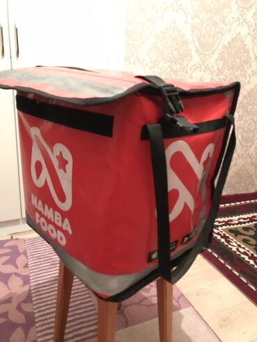 спортивные сумки: Термо рюкзак Namba food Состояние отличное Годиться для работы в этой