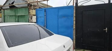 saray qesebesinde satilan heyet evleri: 80 kv. m, 2 otaqlı, Qaz, İşıq, Su
