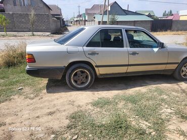 мерс грузовой 817: Mercedes-Benz W124: 1987 г., 2.3 л, Механика, Бензин, Седан