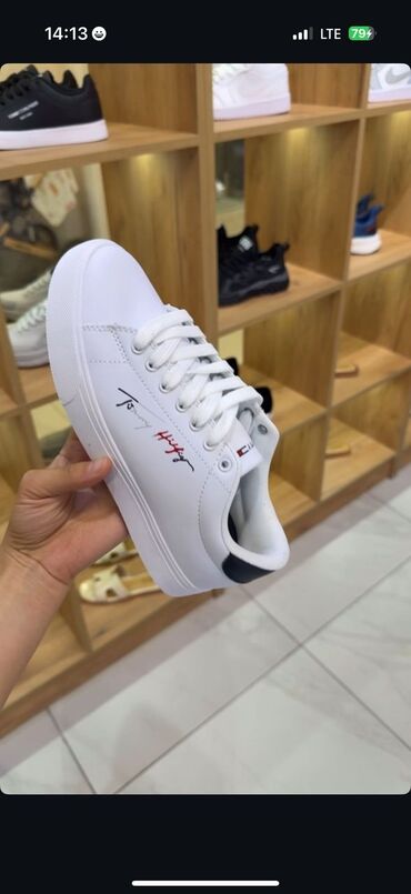 Кроссовки и спортивная обувь: Мужские кроссовки, 40, Tommy Hilfiger, Новый, цвет - Белый, Бесплатная доставка, Платная доставка