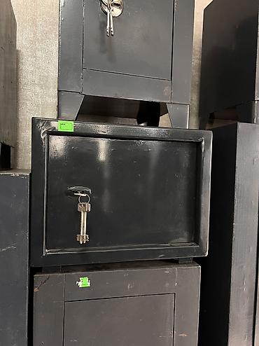 Сейфы для денег и документов: Сейфы для дома и офиса - Типы: компактные настольные, средние и — 9