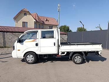 дубль: Kia BONGO: 2018 г., 2.5 л, Автомат, Дизель, Пикап — 2