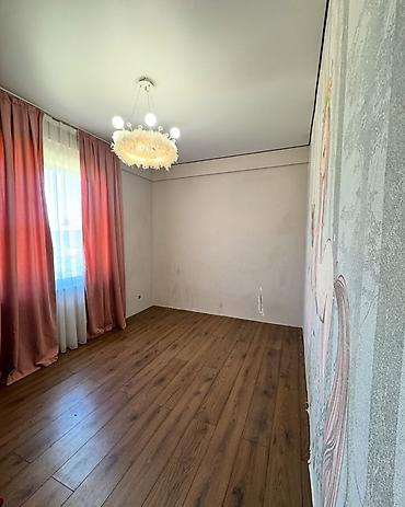 Продажа коттеджей и домов: Срочно продается современный просторный 2 х этажный дом в Байтике вип at lalafo.kg — 4 Продажа коттеджей и домов: Срочно продается современный просторный 2 х этажный дом в Байтике вип — 4