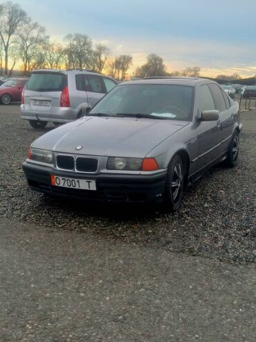 продаю или меняю мерс: BMW 3 series: 1992 г., 1.6 л, Механика, Бензин, Седан