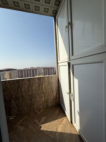 Sifarişlə qonaq dəstləri: Satılır: mənzilin geniş zalı və dəhlizi üçün nəzərdə tutulmuş daxili — 40